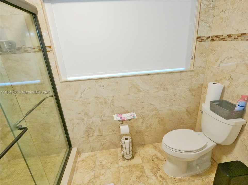 最近售出: $500,000 (3 贝兹, 2 浴室, 1606 平方英尺)