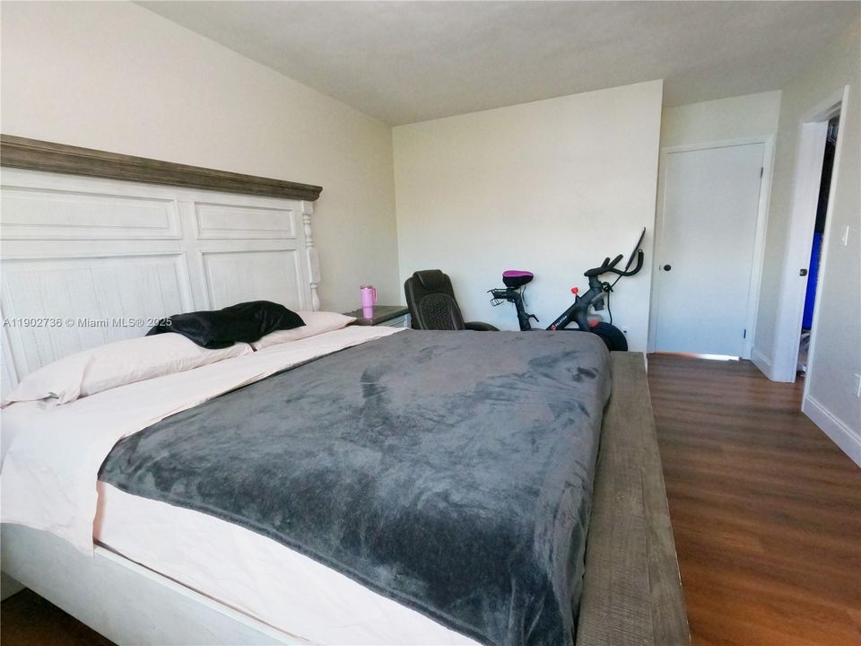 最近售出: $500,000 (3 贝兹, 2 浴室, 1606 平方英尺)