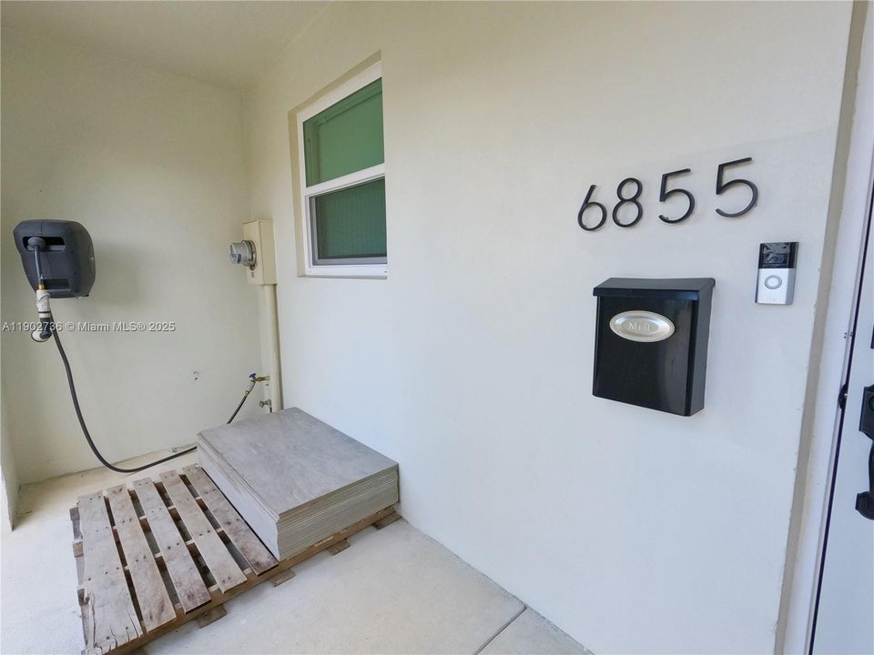 最近售出: $500,000 (3 贝兹, 2 浴室, 1606 平方英尺)