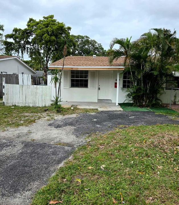 En Venta: $280,000 (2 camas, 1 baños, 880 Pies cuadrados)