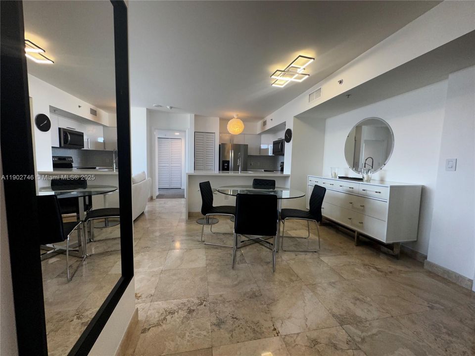 Active With Contract: $6,300 (2 beds, 2 baths, 1080 Square Feet)