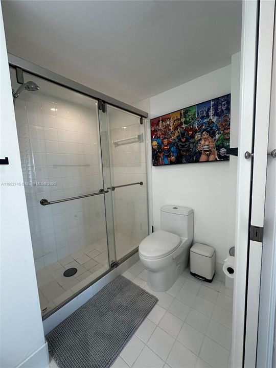 Active With Contract: $6,300 (2 beds, 2 baths, 1080 Square Feet)