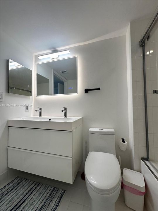 Active With Contract: $6,300 (2 beds, 2 baths, 1080 Square Feet)