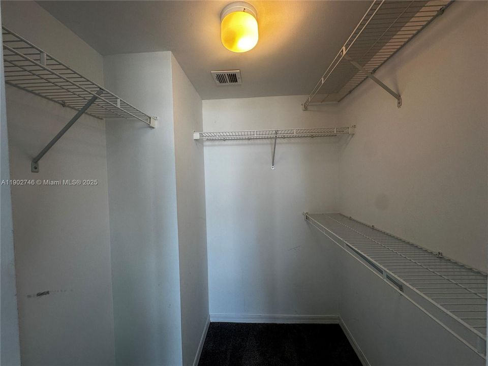 Active With Contract: $6,300 (2 beds, 2 baths, 1080 Square Feet)