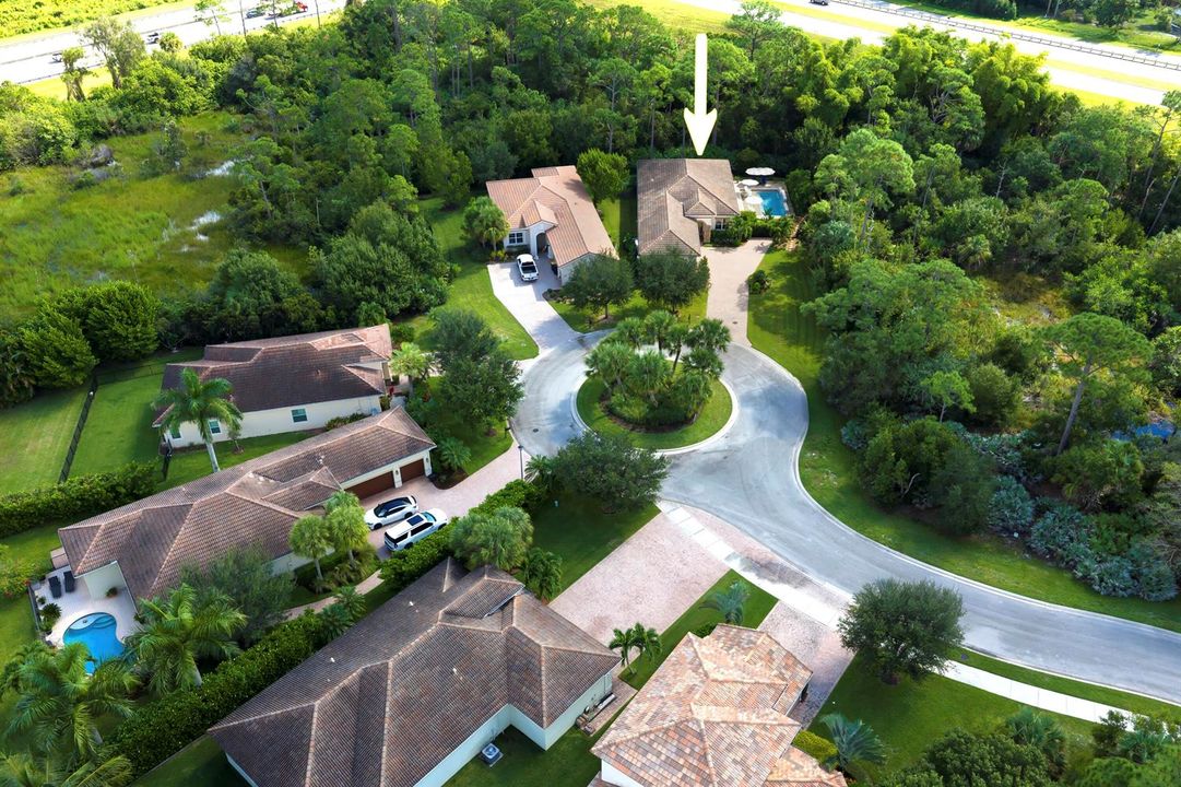 Cul-de-sac aerial view