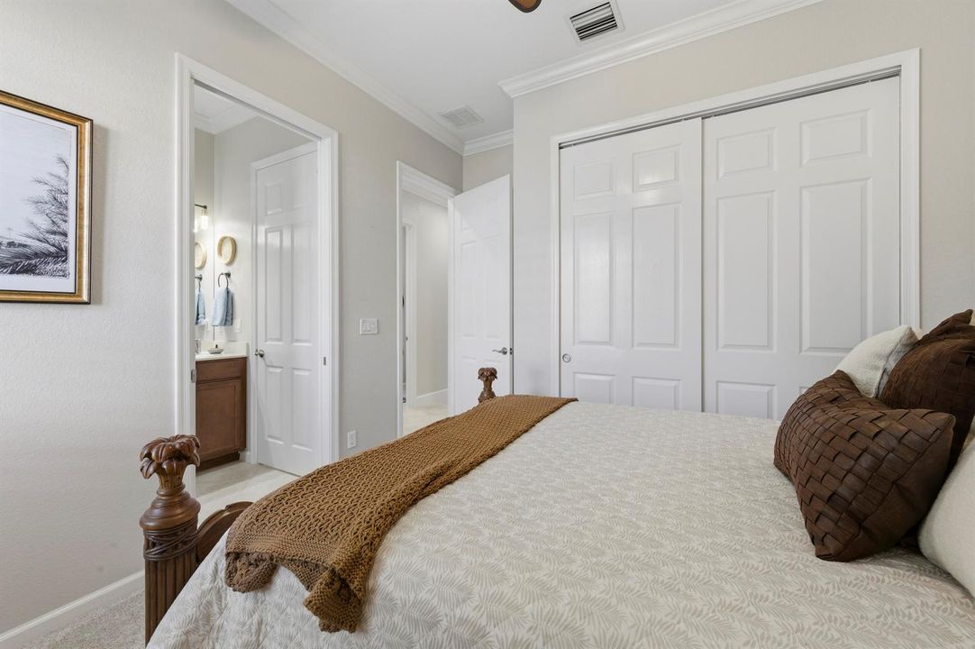 Guest bedroom