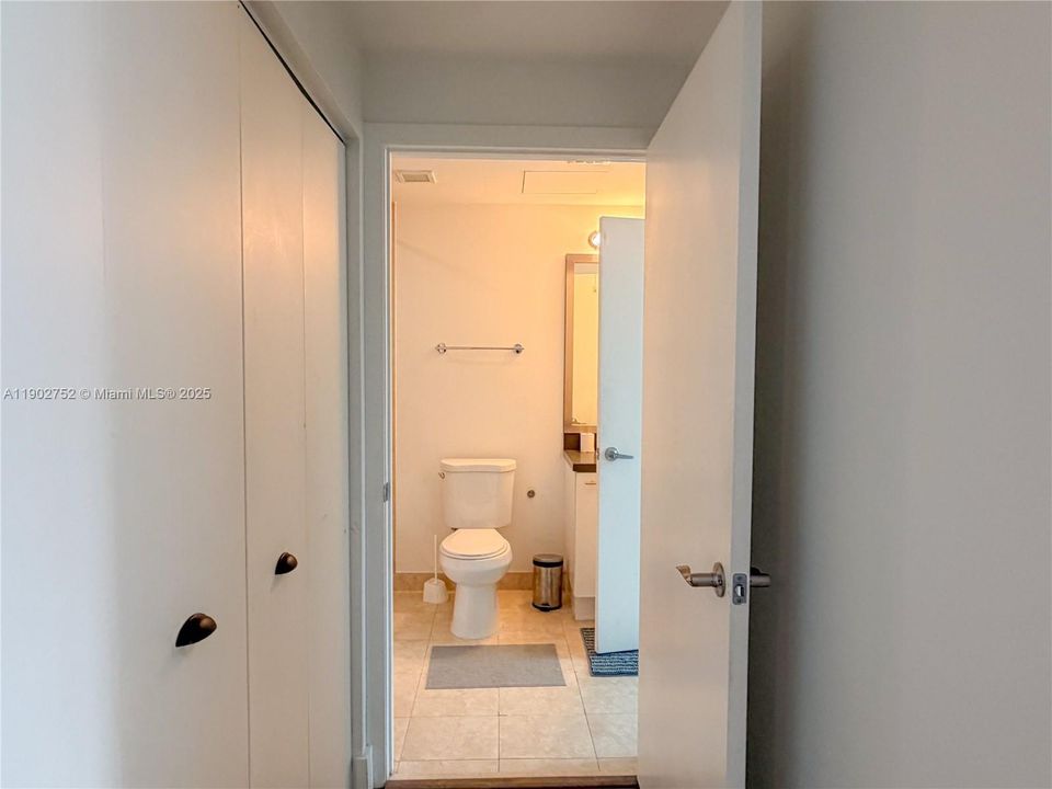 Recently Rented: $3,600 (2 beds, 2 baths, 1172 Square Feet)