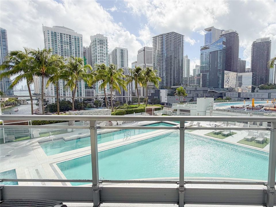 Recently Rented: $3,600 (2 beds, 2 baths, 1172 Square Feet)