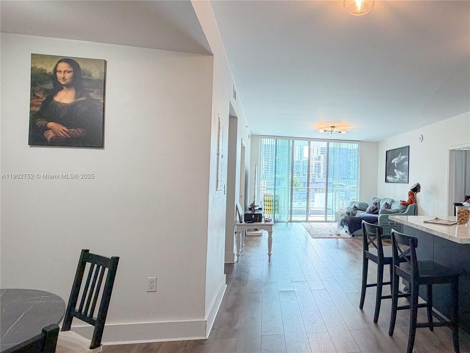 Recently Rented: $3,600 (2 beds, 2 baths, 1172 Square Feet)