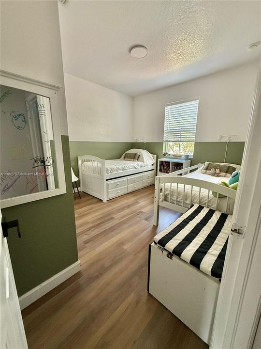 出租: $3,900 (4 贝兹, 3 浴室, 1912 平方英尺)