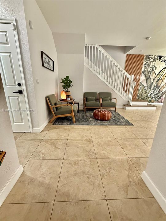 出租: $3,900 (4 贝兹, 3 浴室, 1912 平方英尺)