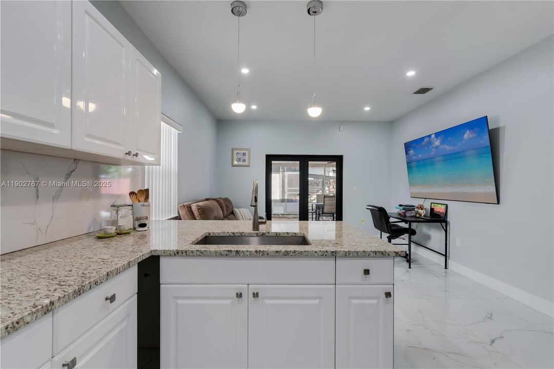 Active With Contract: $550,000 (3 beds, 2 baths, 1480 Square Feet)