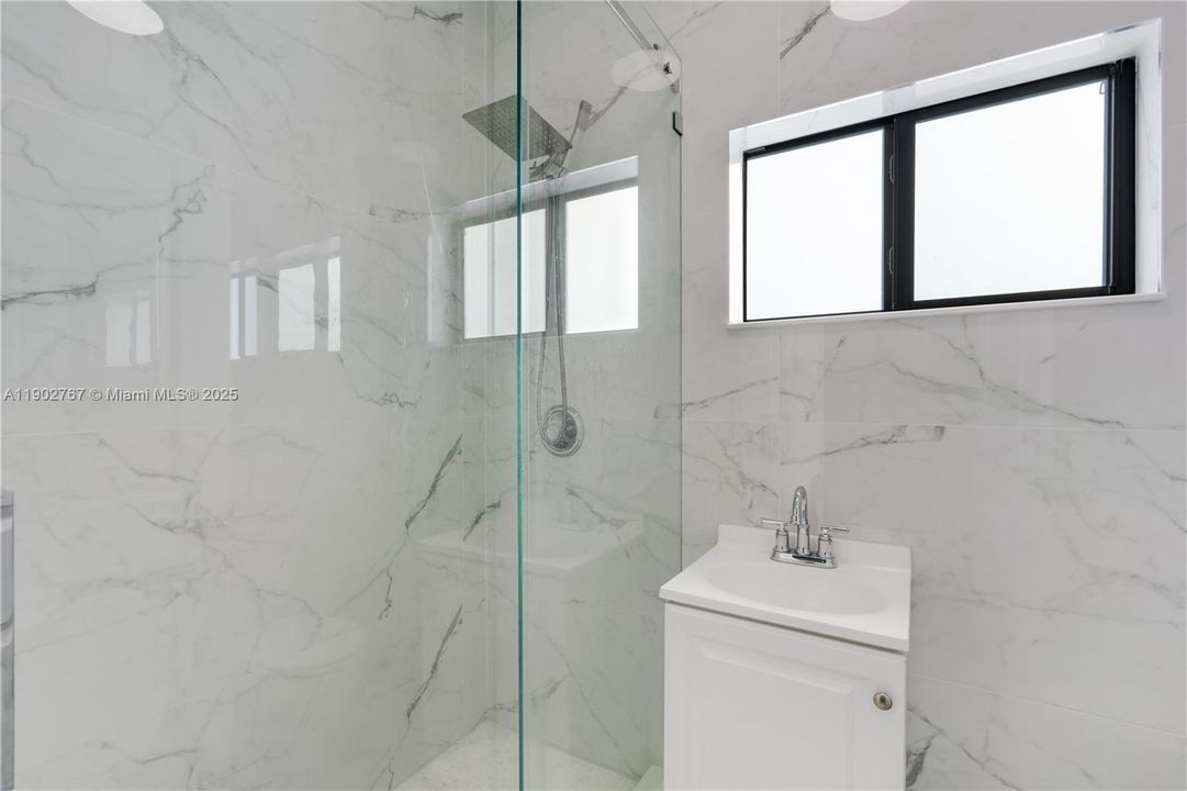 Active With Contract: $550,000 (3 beds, 2 baths, 1480 Square Feet)