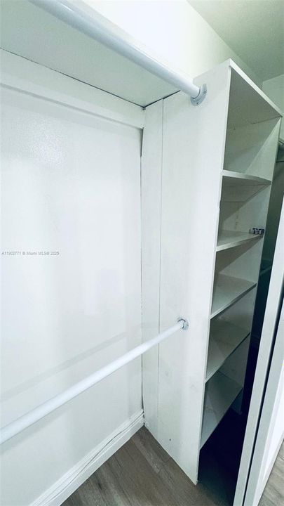 合同活跃: $4,950 (5 贝兹, 2 浴室, 2576 平方英尺)