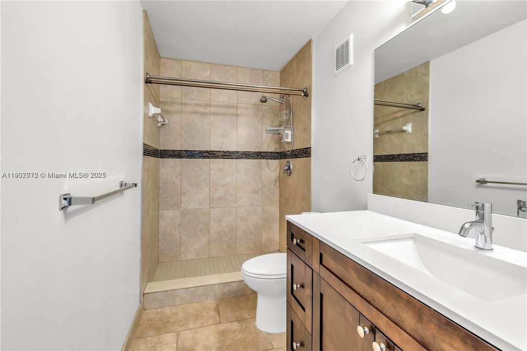 Active With Contract: $3,600 (3 beds, 2 baths, 2050 Square Feet)