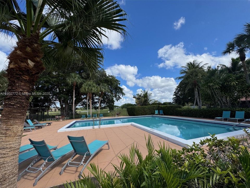 Active With Contract: $3,600 (3 beds, 2 baths, 2050 Square Feet)