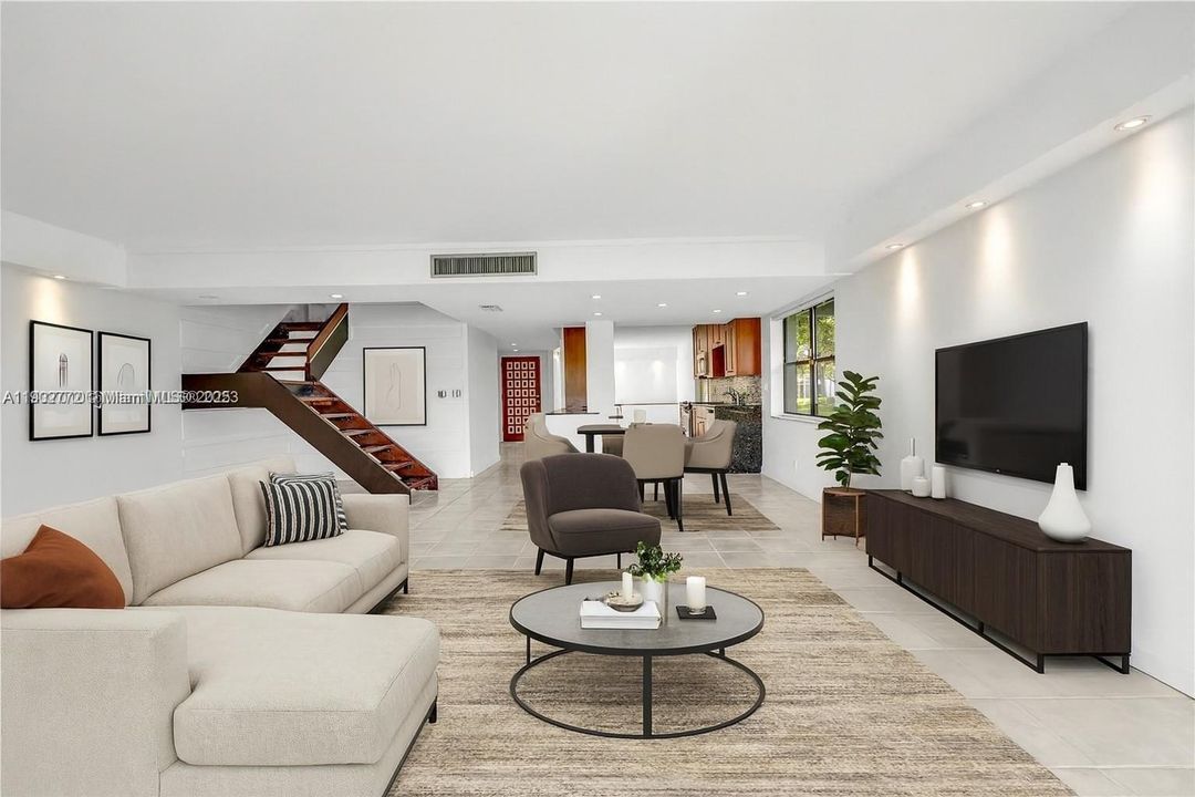 Active With Contract: $3,600 (3 beds, 2 baths, 2050 Square Feet)