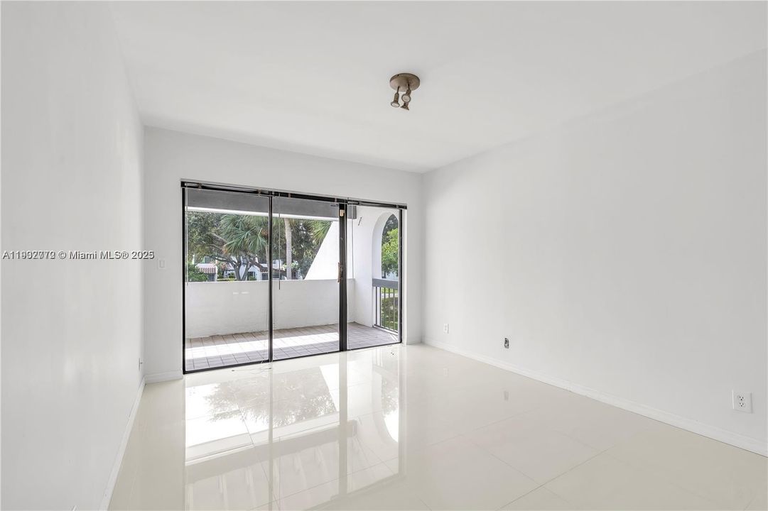 Active With Contract: $3,600 (3 beds, 2 baths, 2050 Square Feet)