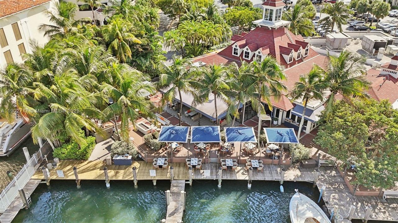 Activo con contrato: $3,150 (2 camas, 2 baños, 830 Pies cuadrados)