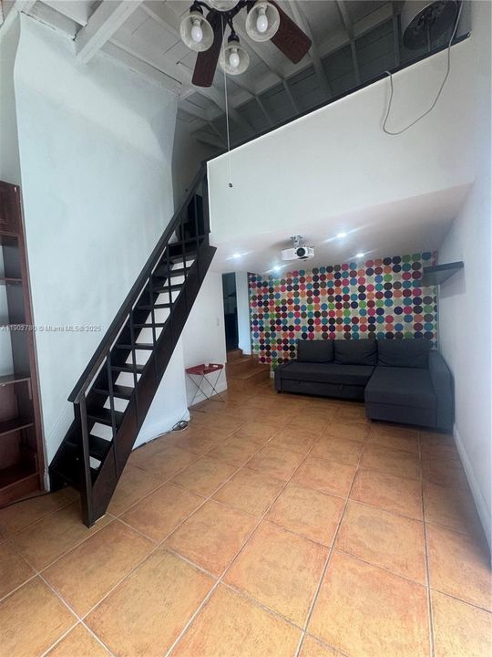 For Rent: $6,700 (4 beds, 2 baths, 1764 Square Feet)