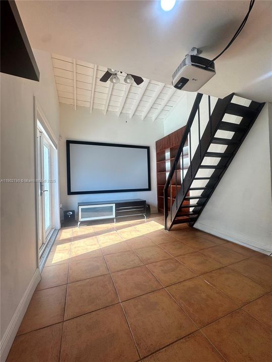 For Rent: $6,700 (4 beds, 2 baths, 1764 Square Feet)