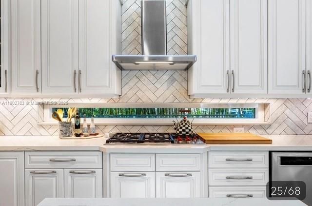 For Sale: $2,250,000 (5 beds, 4 baths, 3738 Square Feet)