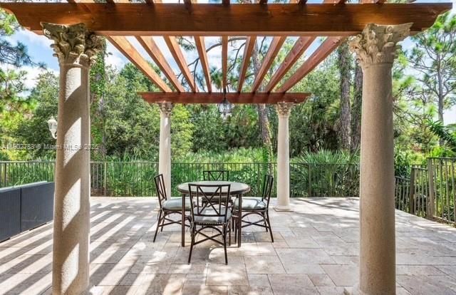 For Sale: $2,250,000 (5 beds, 4 baths, 3738 Square Feet)