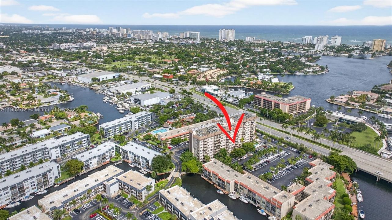 For Sale: $235,000 (1 beds, 1 baths, 630 Square Feet)