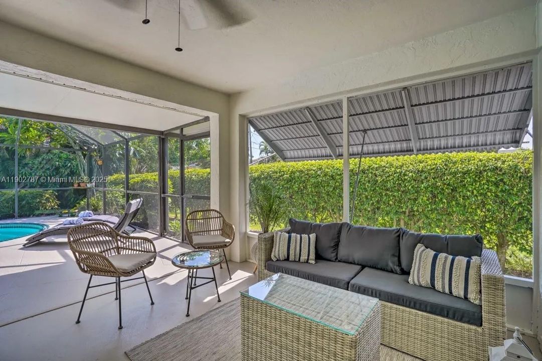 For Rent: $8,000 (2 beds, 2 baths, 1230 Square Feet)