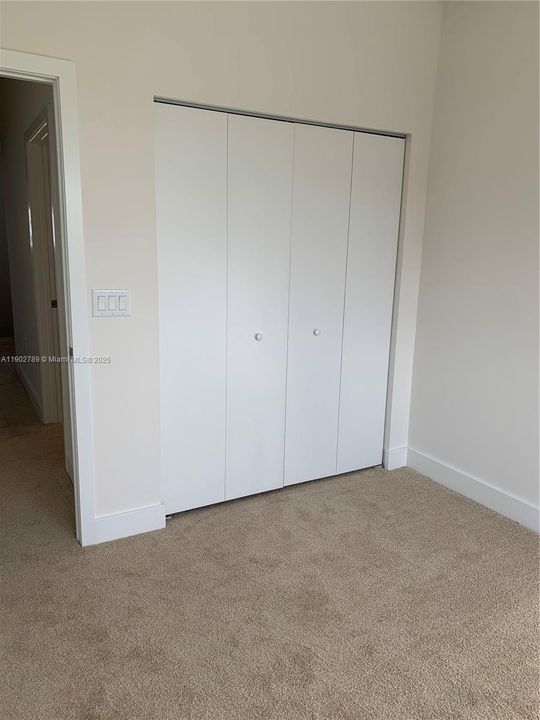 For Sale: $525,000 (3 beds, 2 baths, 1616 Square Feet)