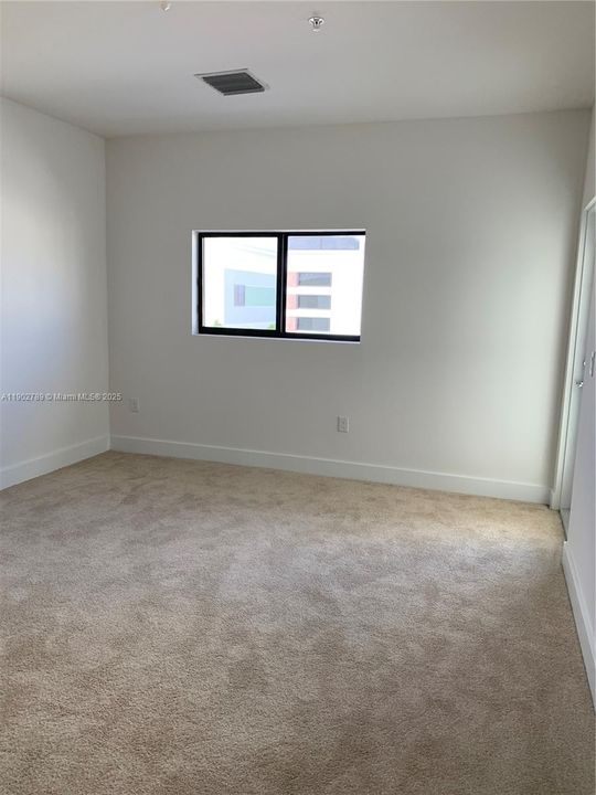 For Sale: $525,000 (3 beds, 2 baths, 1616 Square Feet)