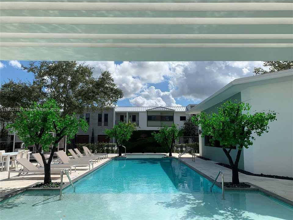 For Sale: $525,000 (3 beds, 2 baths, 1616 Square Feet)