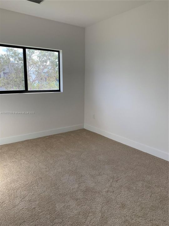 For Sale: $525,000 (3 beds, 2 baths, 1616 Square Feet)