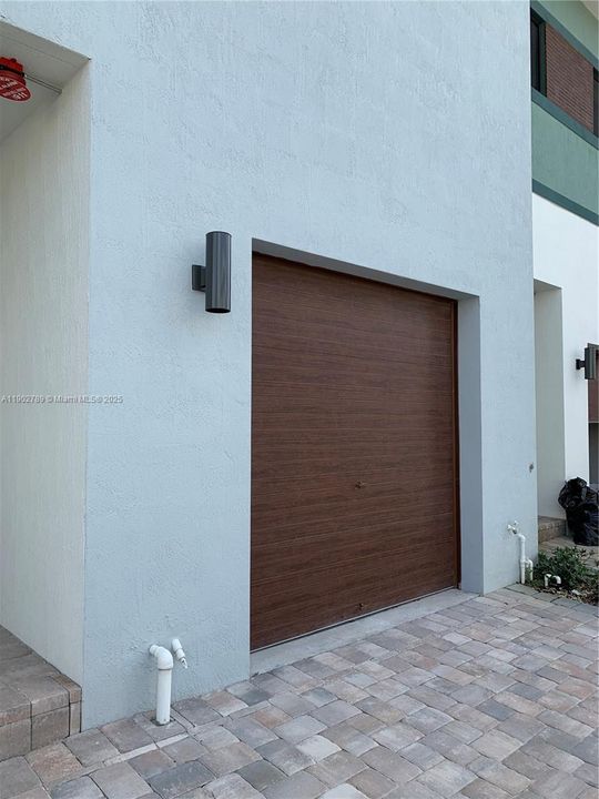 For Sale: $525,000 (3 beds, 2 baths, 1616 Square Feet)