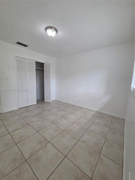 Recently Rented: $3,000 (3 beds, 2 baths, 2983 Square Feet)