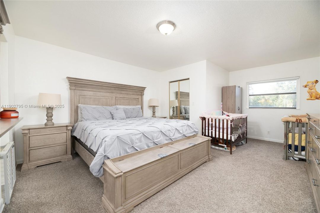 На продажу: $240,000 (2 спален, 2 ванн, 1309 Квадратных фут)