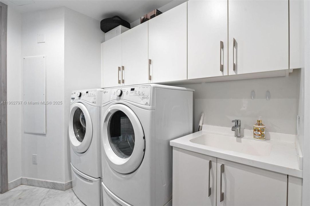 待售: $4,900,000 (3 贝兹, 4 浴室, 3171 平方英尺)