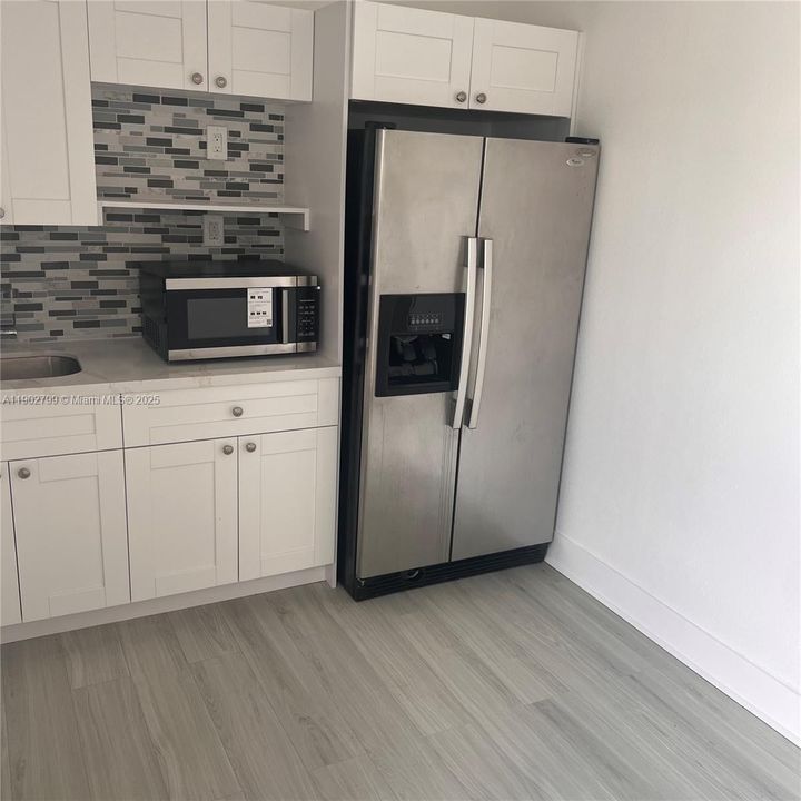 For Rent: $1,500 (1 beds, 1 baths, 1384 Square Feet)