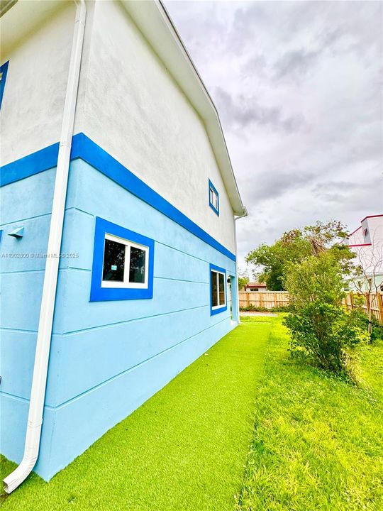 For Sale: $1,800,000 (0 beds, 0 baths, 1811 Square Feet)