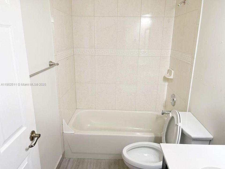 For Sale: $480,000 (3 beds, 2 baths, 1601 Square Feet)