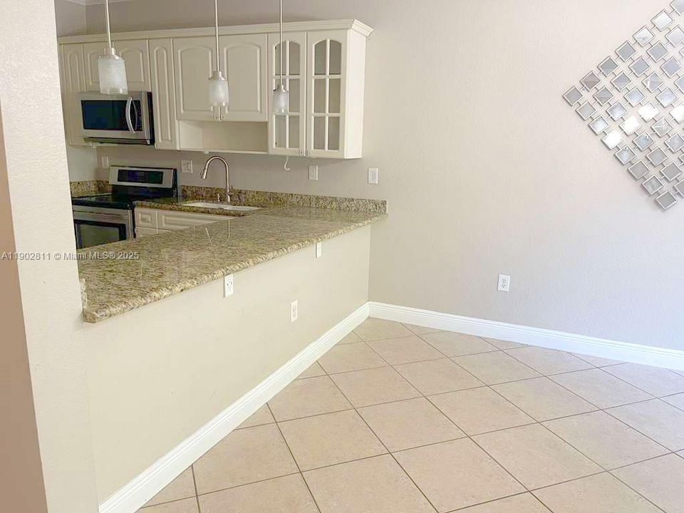 For Sale: $480,000 (3 beds, 2 baths, 1601 Square Feet)