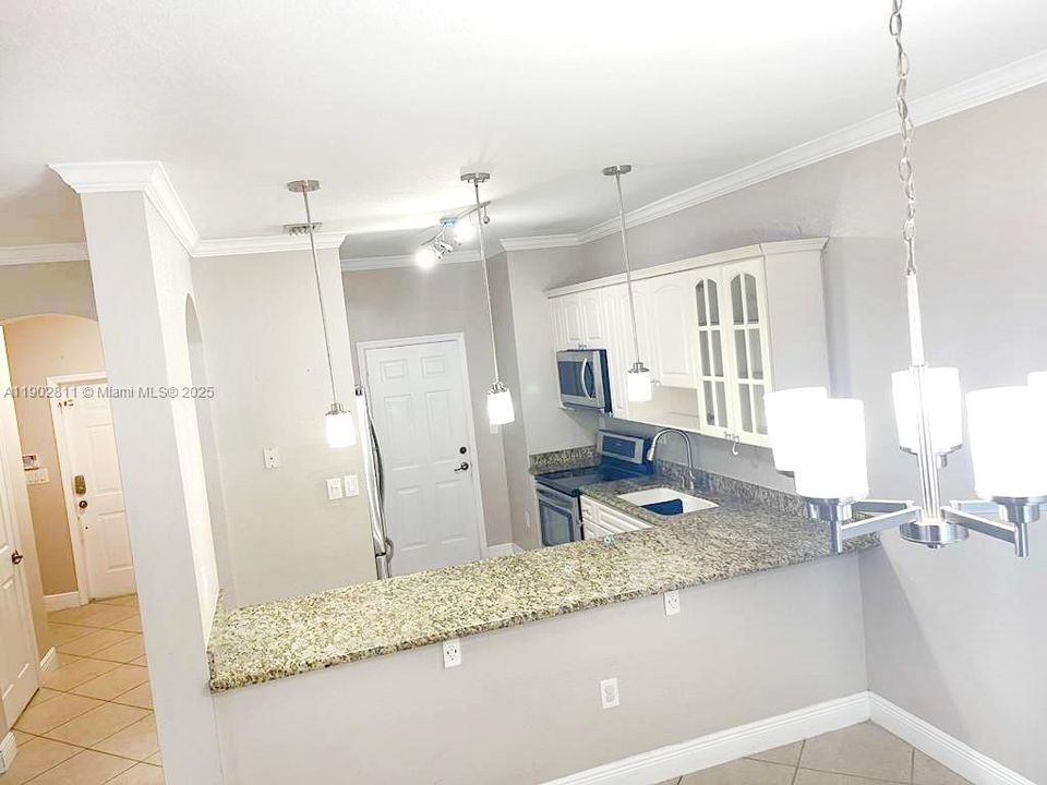 For Sale: $480,000 (3 beds, 2 baths, 1601 Square Feet)