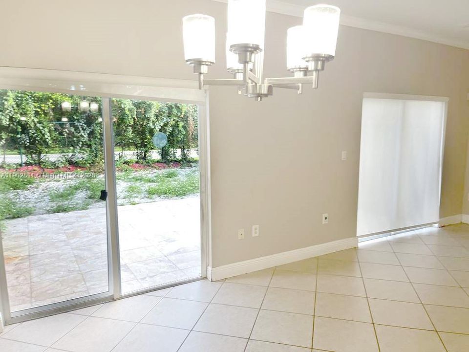 For Sale: $480,000 (3 beds, 2 baths, 1601 Square Feet)