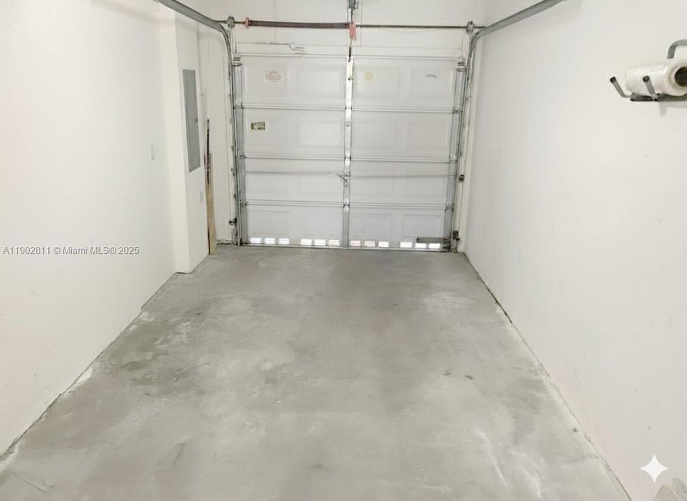 For Sale: $480,000 (3 beds, 2 baths, 1601 Square Feet)