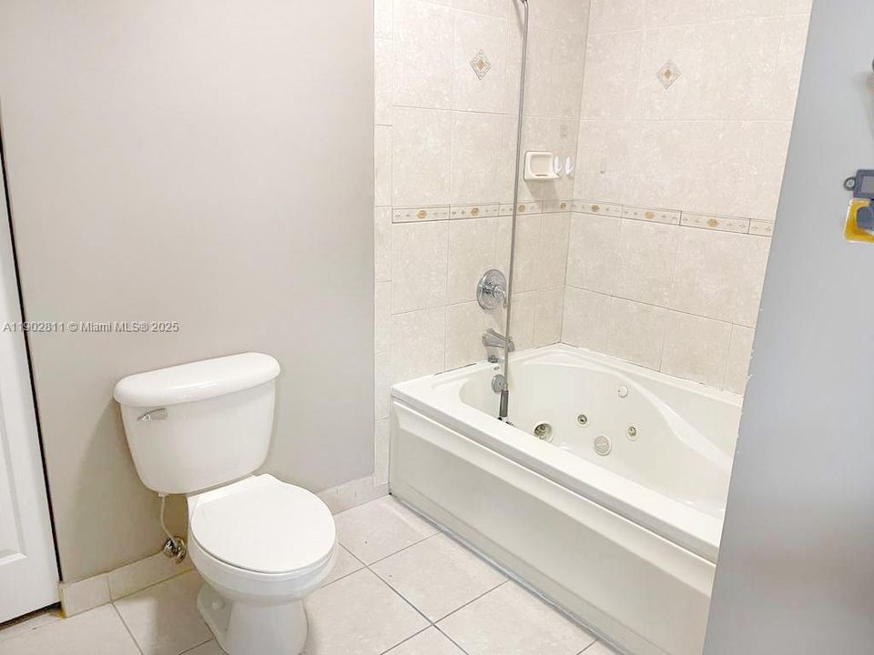 For Sale: $480,000 (3 beds, 2 baths, 1601 Square Feet)