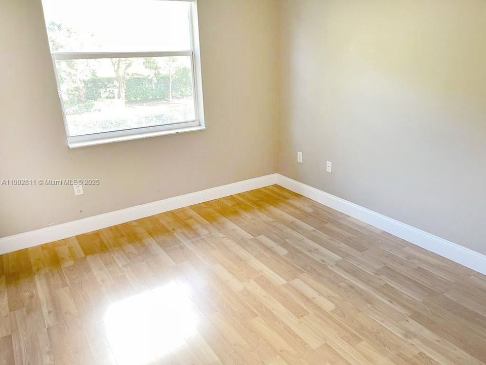 For Sale: $480,000 (3 beds, 2 baths, 1601 Square Feet)