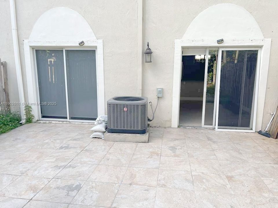 For Sale: $480,000 (3 beds, 2 baths, 1601 Square Feet)