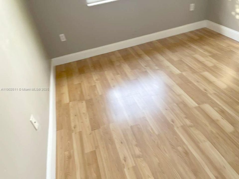 For Sale: $480,000 (3 beds, 2 baths, 1601 Square Feet)