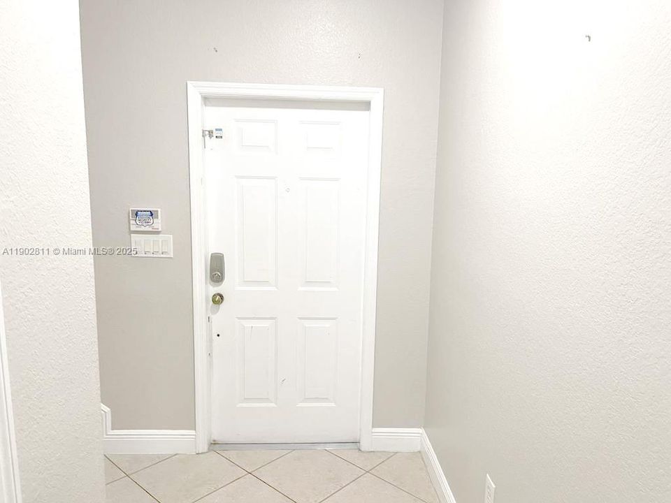 For Sale: $480,000 (3 beds, 2 baths, 1601 Square Feet)