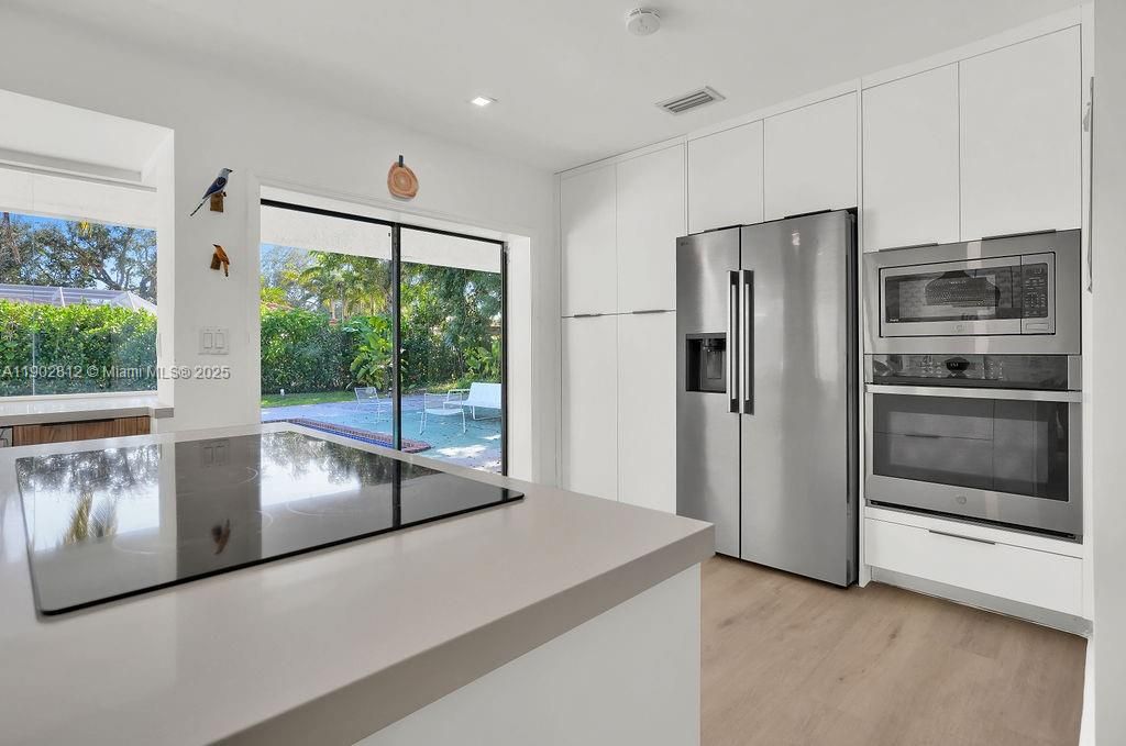 Active With Contract: $1,380,000 (4 beds, 3 baths, 2758 Square Feet)